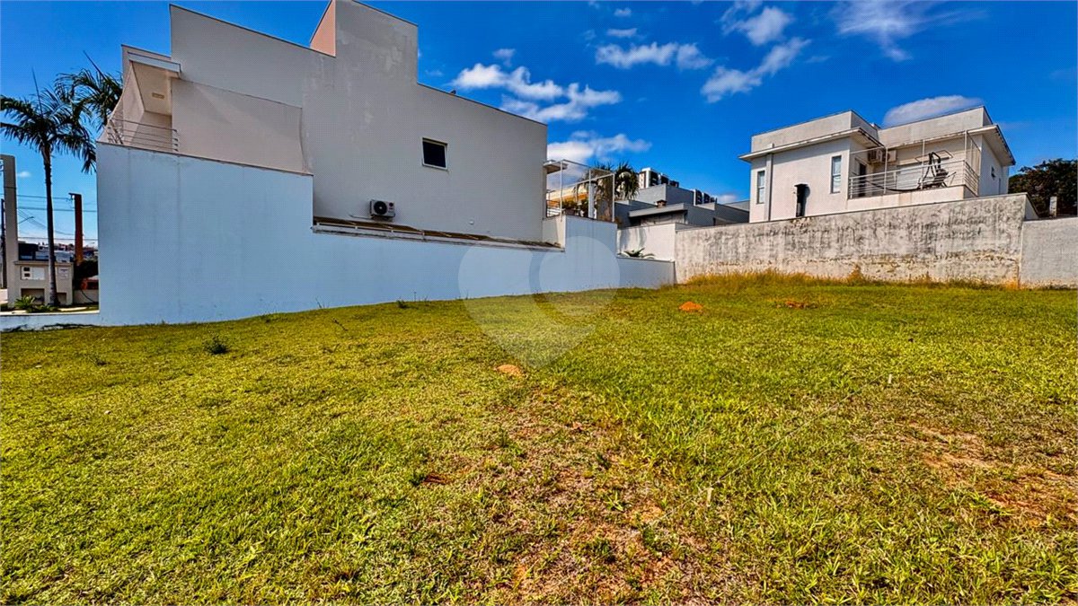Terreno à venda no condomínio Colinas do Sol, Sorocaba - SP