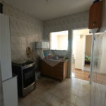 Casa à venda com 4 quartos, sendo 1 suíte, no condomínio Shangri-la, Atibaia - SP
