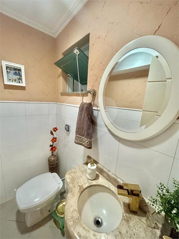Casa à venda com 3 suítes no condomínio Itapuã XI, São Paulo - SP