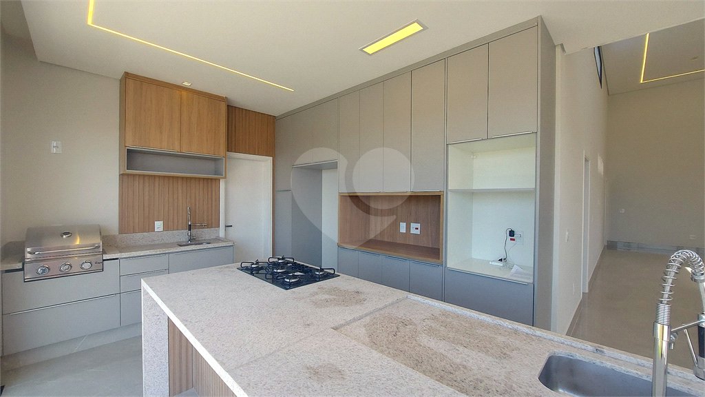 Casa à venda ou para alugar com 4 suítes no condomínio Alphaville Castello, Itu - SP
