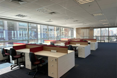 Conjunto comercial com 266m², 8 vagas, para locação no Brooklin