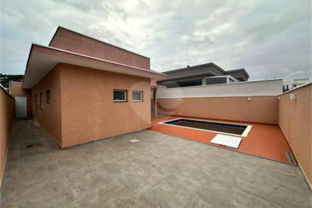 Casa à venda com 3 quartos, sendo 1 suíte, no condomínio Residencial Villa Verona, Sorocaba - SP
