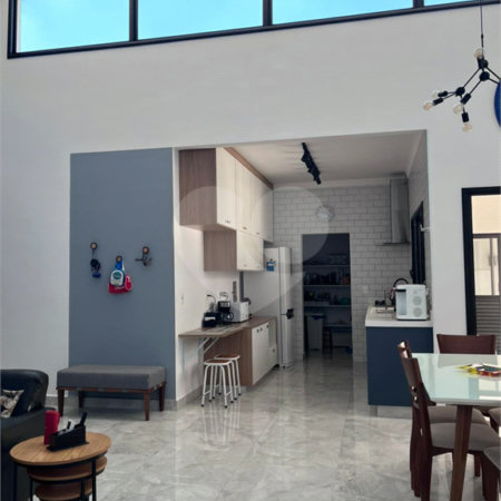 Casa à venda com 3 quartos, sendo 1 suíte, no condomínio Cond Laguna, Indaiatuba - SP