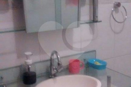 Sobrado à venda com 3 quartos, sendo 1 suíte, em Parada Inglesa, São Paulo, SP