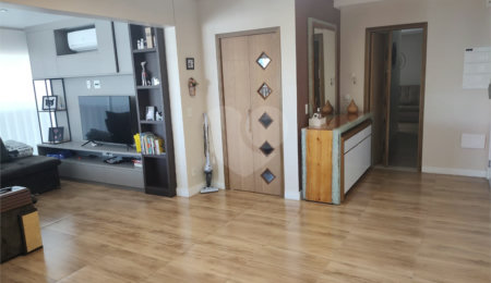 Apartamento à venda com 4 quartos, sendo 2 suítes,  em Pinheiros, São Paulo, SP