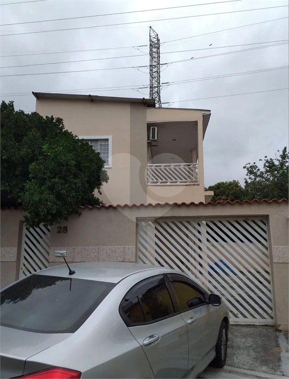 Casa à venda com 2 suítes no condomínio Campo Lindo, Rio de Janeiro - RJ