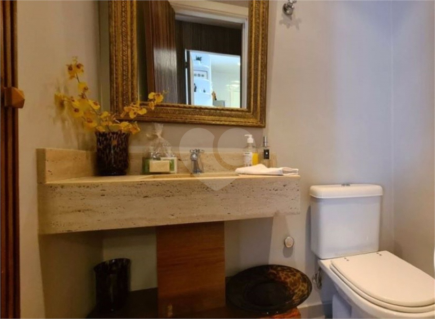 Apartamento à venda com 3 quartos, sendo 1 suíte, em Vila Uberabinha, São Paulo, SP