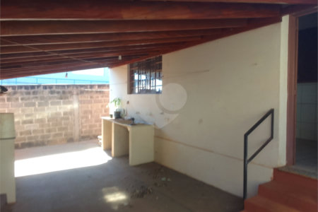 Casa à venda com 3 quartos, sendo 1 suíte, em Vila Progresso, Araraquara, SP