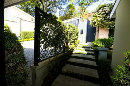Casa à venda com 3 quartos, sendo 2 suítes,  em Vila Tramontano, São Paulo, SP