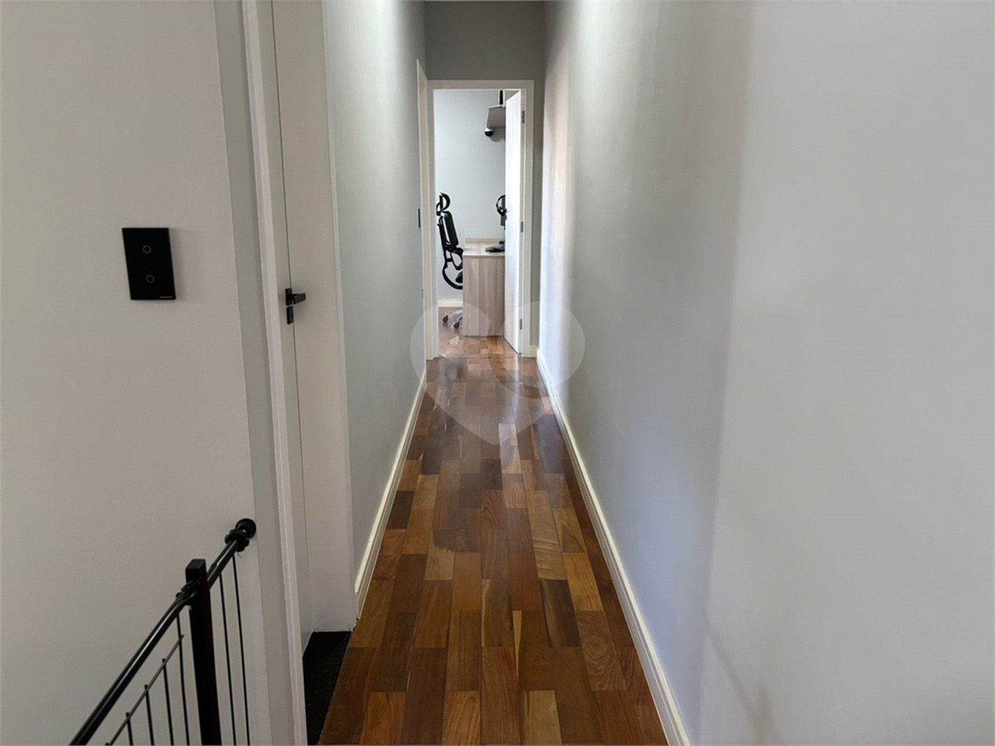Casa à venda com 3 quartos, sendo 1 suíte, no condomínio Mira Estrela, São Paulo - SP