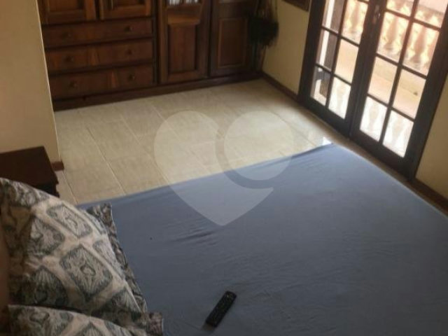 Sobrado à venda com 3 quartos, sendo 1 suíte,  em Vila Guilherme, São Paulo, SP
