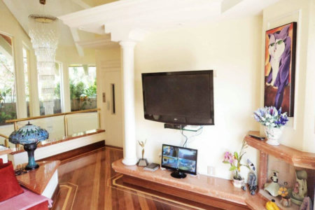 Casa à venda com 5 suítes em Jardim Leonor, São Paulo, SP