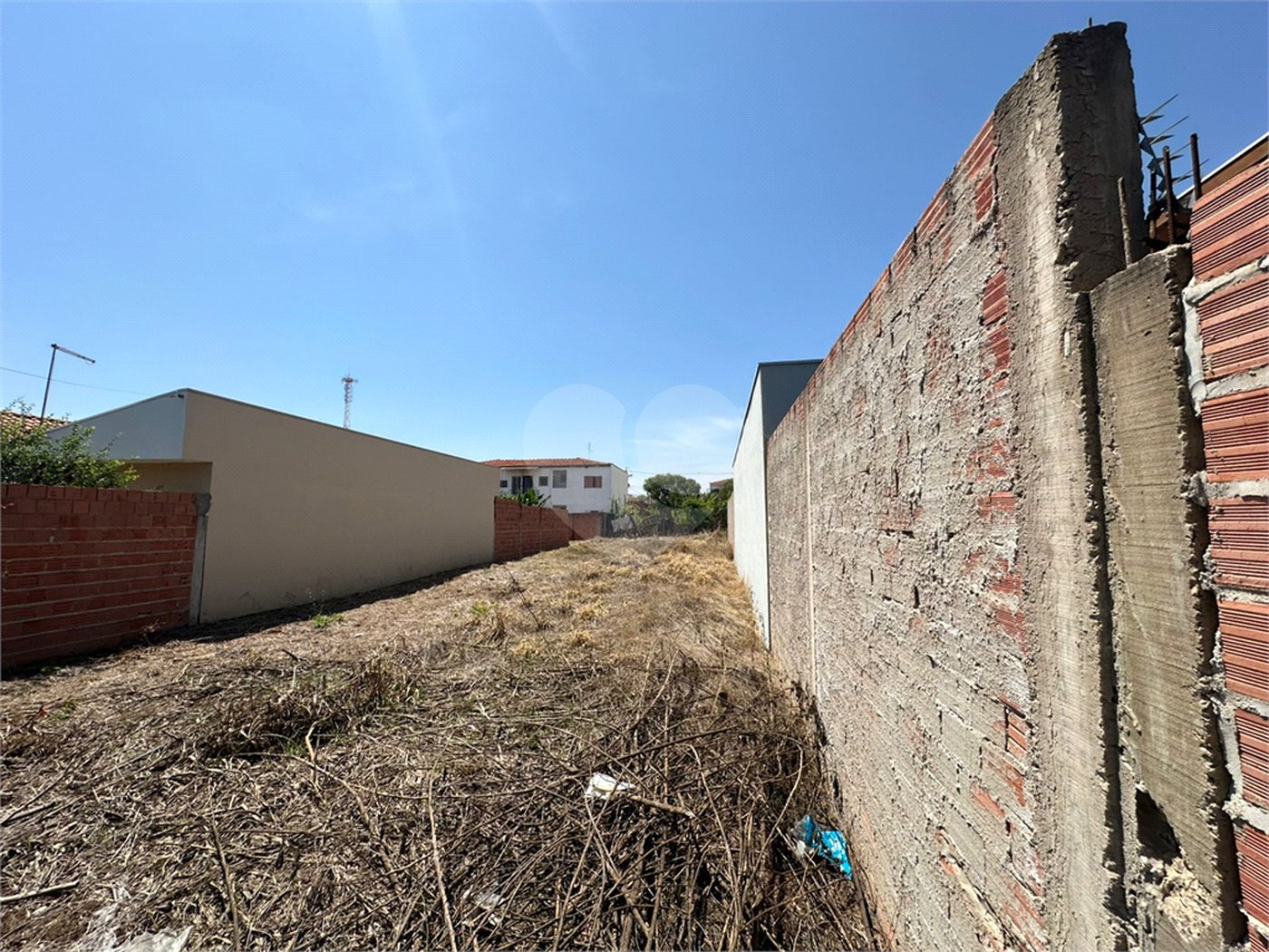 Terreno a venda na Vila Brasília