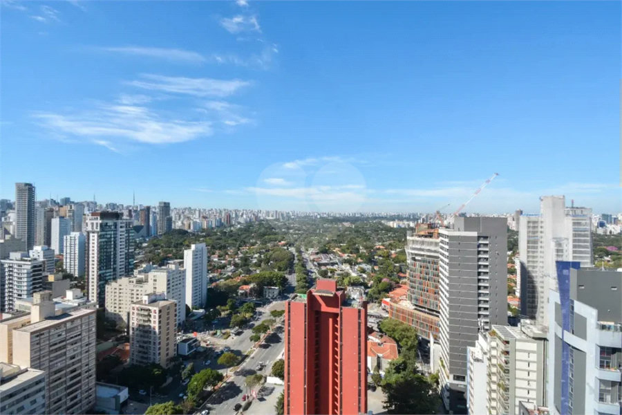 Apartamento para venda e locação em Pinheiros com 3 quartos, sendo 3 suítes, 178m²