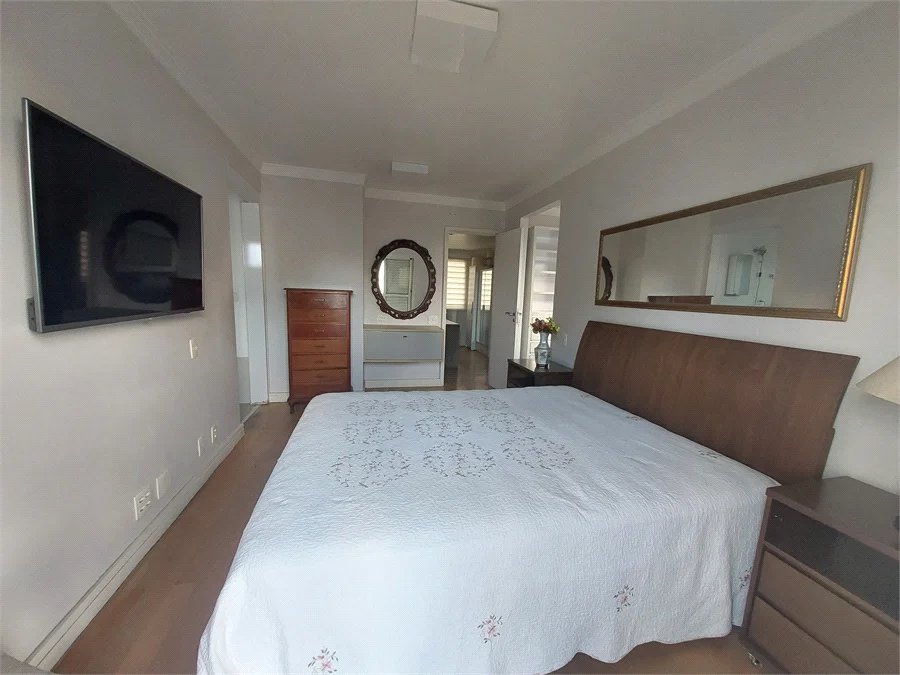 Apartamento à venda com 3 quartos, sendo 2 suítes,  em Cidade São Francisco, São Paulo, SP