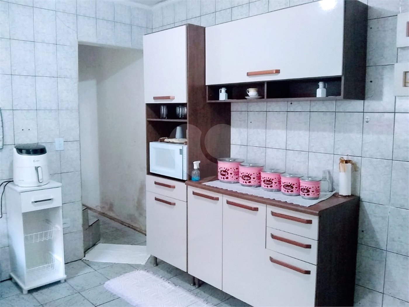 Sobrado à venda com 4 quartos, sendo 1 suíte,  em Jardim Alvinópolis, Atibaia, SP