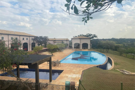 Casa à venda com 3 suítes no condomínio Campo de Toscana, Vinhedo - SP