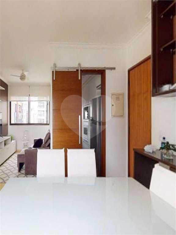 Apartamento à venda com 2 quartos, sendo 1 suíte, em Moema, São Paulo, SP