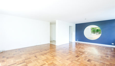 Apartamento à venda com 3 quartos, sendo 1 suíte,  em Jardim Europa, São Paulo, SP