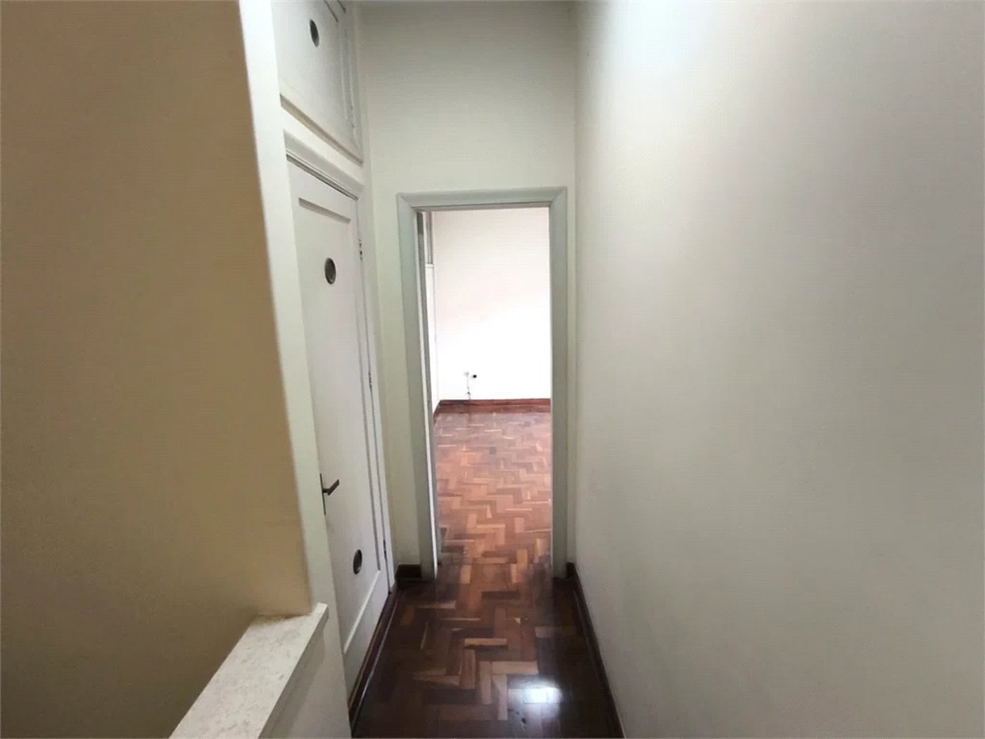 Sobrado à venda com 5 quartos, sendo 1 suíte, em Jardim Trussardi, São Paulo, SP