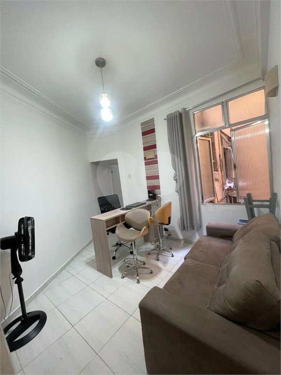Apartamento à venda com 2 quartos em Praça da Bandeira, Rio de Janeiro, RJ