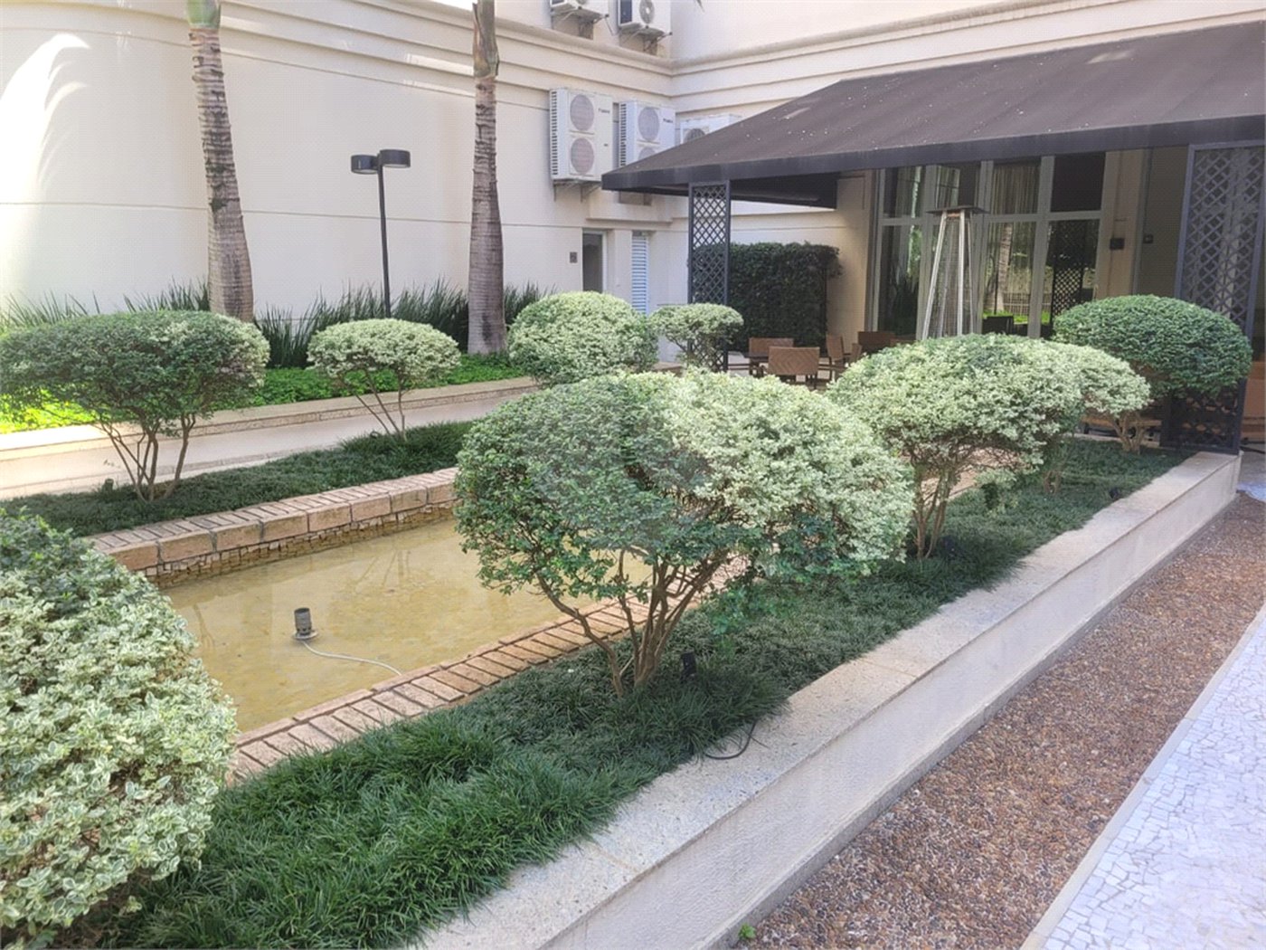 Apartamento à venda com 3 quartos, sendo 2 suítes, em Vila Uberabinha, São Paulo, SP