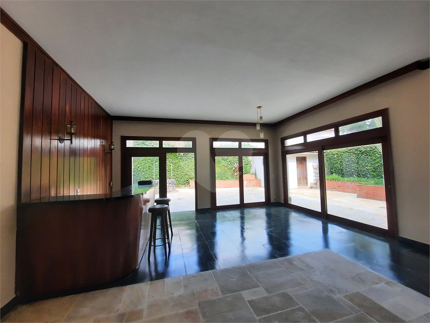 Casa Térrea à venda com 3 suítes em Interlagos, São Paulo, SP