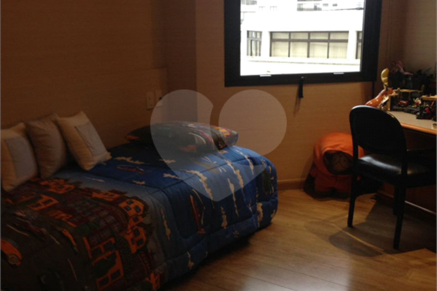 Apartamento à venda com 4 quartos, sendo 3 suítes, em Santana, São Paulo, SP