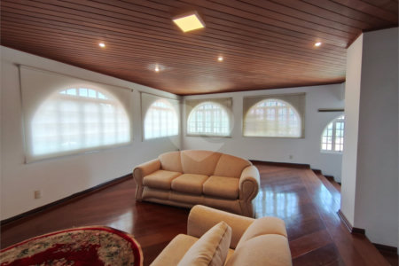 Casa à venda ou para alugar com 3 suítes no condomínio Estância Marambaia, Vinhedo - SP