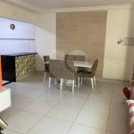 Casa à venda com 3 quartos, sendo 2 suítes, no condomínio Ibarra, São Paulo - SP