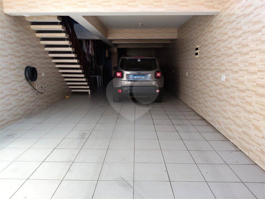 Casa à venda com 3 quartos, sendo 1 suíte, em Jardim Santa Clara, Guarulhos, SP