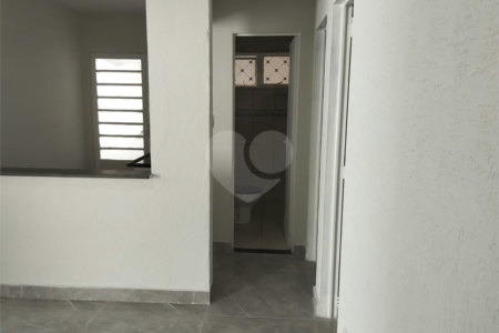 Casa à venda com 2 quartos em Jardim Roberto Selmi Dei, Araraquara, SP