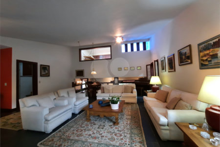 Casa à venda com 6 quartos, sendo 3 suítes, em Morumbi, São Paulo, SP