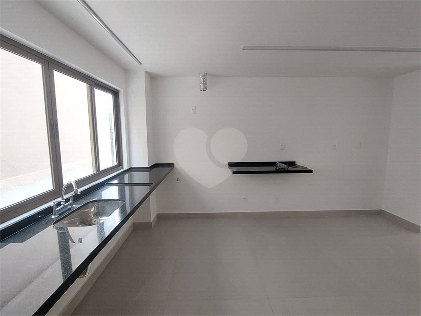 Apartamento à venda com 4 quartos, sendo 2 suítes,  em Recreio dos Bandeirantes, Rio de Janeiro, RJ