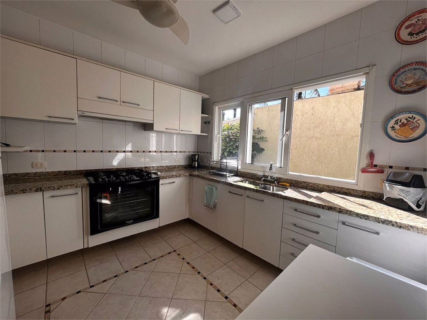 Casa Residencial à venda, Balneário Cidade Atlântica, Guarujá - CA0386.