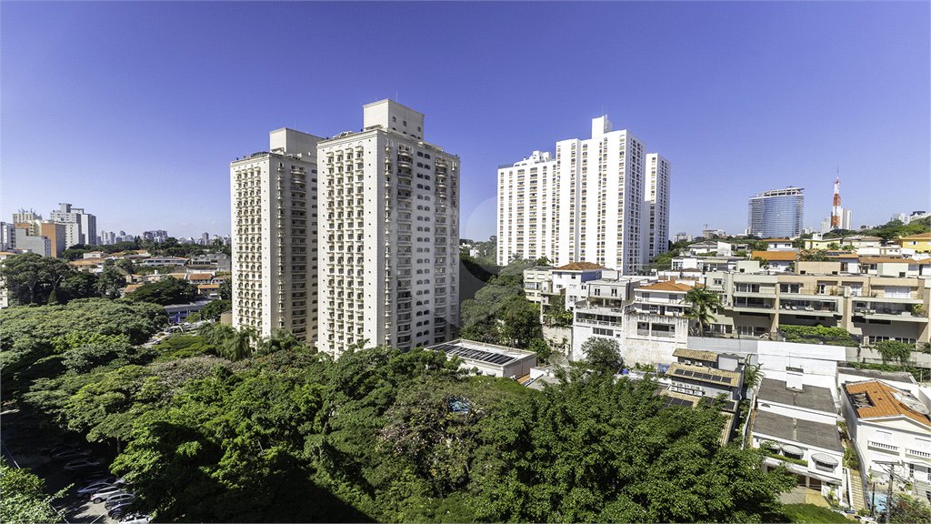 Apartamento à venda com 4 quartos, sendo 3 suítes, em Perdizes, São Paulo, SP