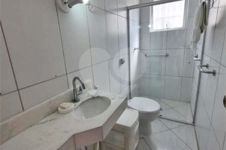 Sobrado à venda com 3 quartos, sendo 2 suítes, em Jardim Ester Yolanda, São Paulo, SP