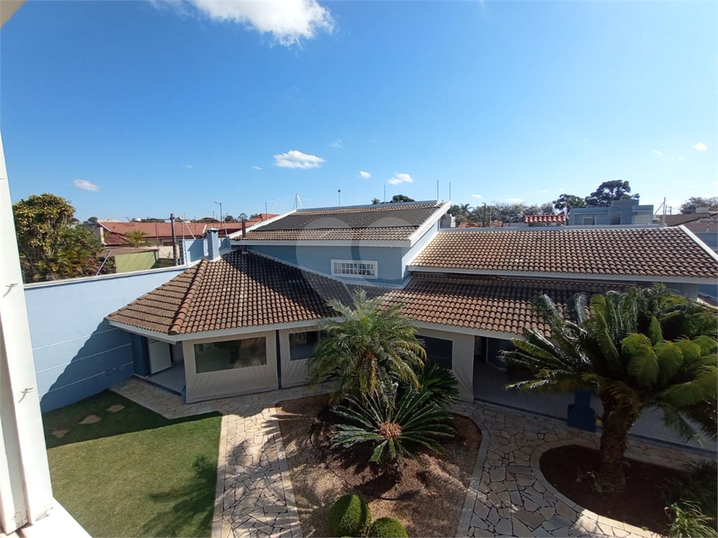 Casa à venda com 3 suítes em Vila Nastri, Itapetininga, SP