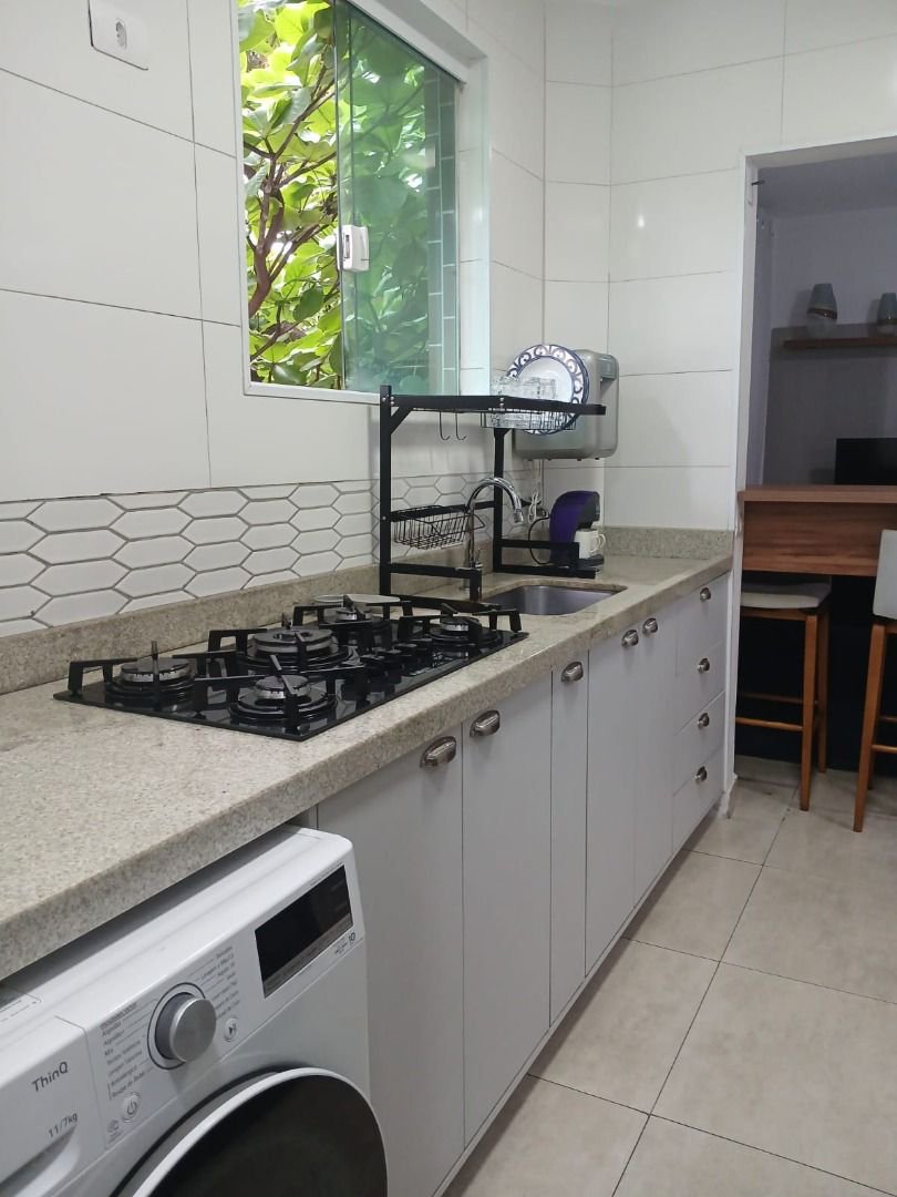 Apartamento com 2 dormitórios à venda, 62 m² por R$ 390.000,00 - Marapé - Santos/SP