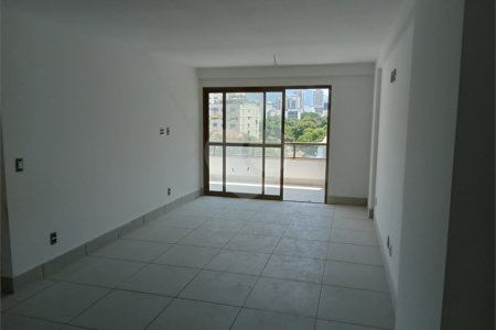 Apartamento à venda com 2 quartos, sendo 1 suíte,  em Tijuca, Rio de Janeiro, RJ