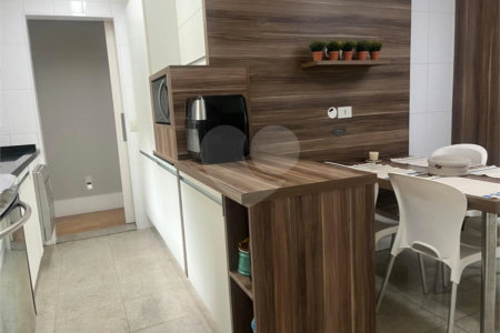 Apartamento à venda com 3 suítes em Vila Mariana, São Paulo, SP