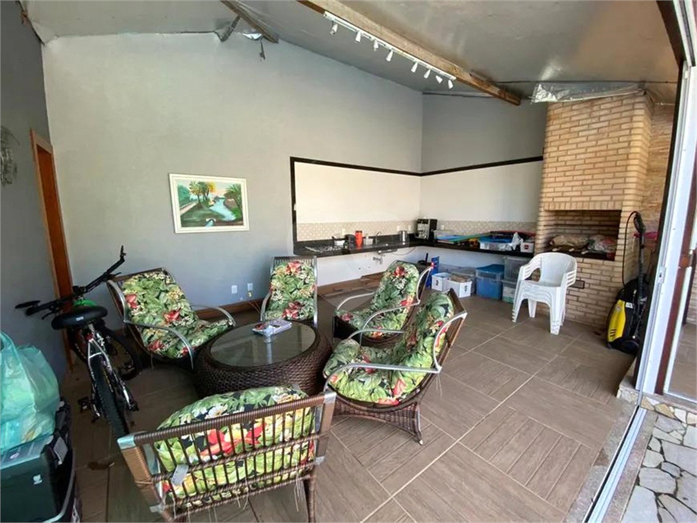 Casa à venda com 4 quartos, sendo 3 suítes,  em Praia Rasa, Armação dos Búzios, RJ