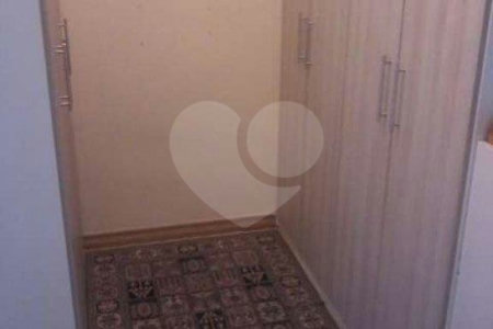 Apartamento à venda com 2 quartos, sendo 1 suíte,  em Jardim Ester, São Paulo, SP