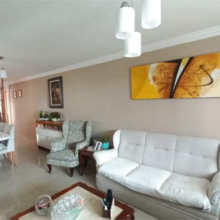 Casa à venda com 3 suítes em Jardim Trussardi, São Paulo, SP
