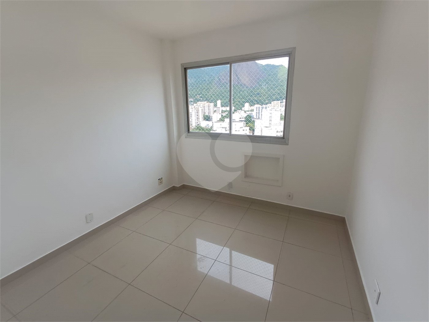 Cobertura à venda com 3 quartos, sendo 1 suíte, em Grajaú, Rio de Janeiro, RJ