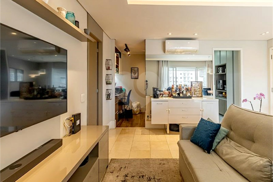 Apartamento à venda com 3 quartos, sendo 1 suíte, em Barra Funda, São Paulo, SP