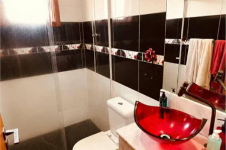 Sobrado à venda com 3 quartos, sendo 1 suíte, em Chácara Recanto Verde, Cotia, SP