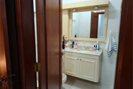 Sobrado à venda com 4 quartos, sendo 2 suítes, em Jardim Leonor, São Paulo, SP