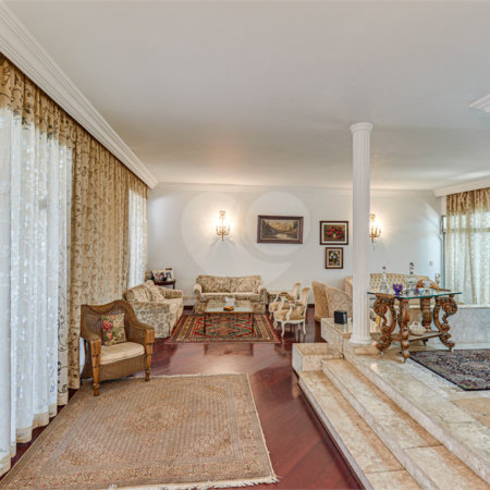 Casa de Vila à venda com 4 quartos, sendo 3 suítes,  em Alto da Boa Vista, São Paulo, SP