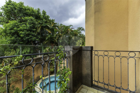 Duplex para alugar com 4 quartos, sendo 3 suítes, em Alto de Pinheiros, São Paulo, SP